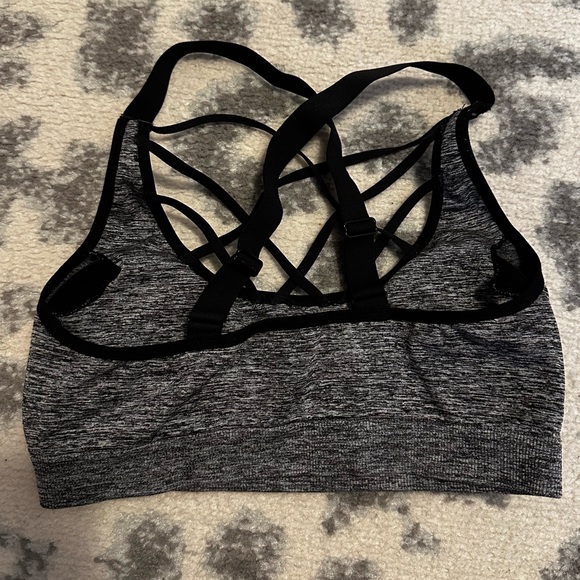 Victoria SPORT Sports Bra - Picture 5 of 6
